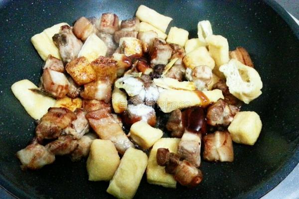 油豆腐烧五花肉的做法图解7