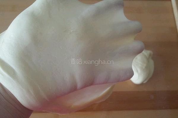 奶油蘑菇烤鸡奶酪披萨的做法图解5