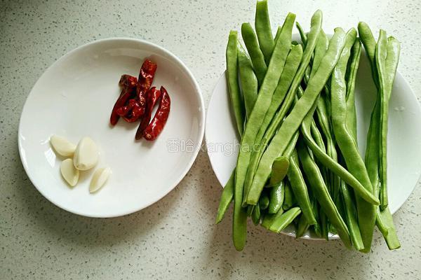 干煸四季豆的做法图解1