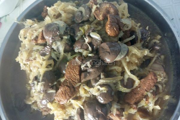 东北特色酸菜炖血肠的做法图解8