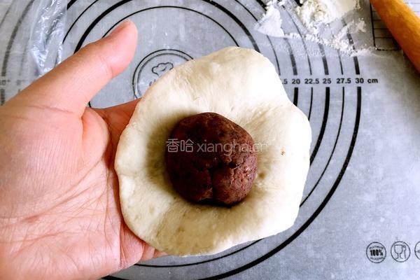 小猪豆沙包的做法图解7