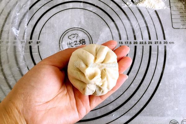 小猪豆沙包的做法图解8