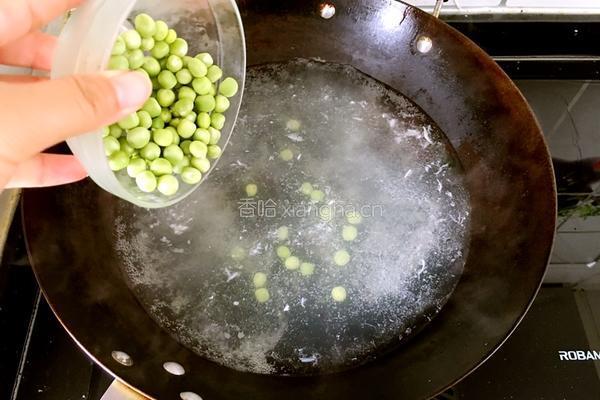 培根炒海鲜菇的做法图解5
