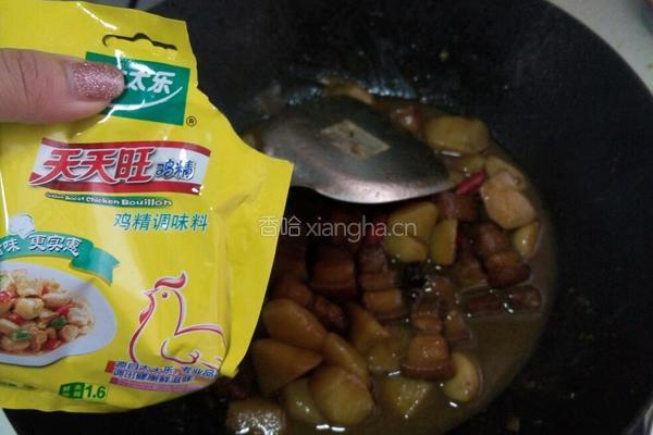 五味土豆焖肉 的做法图解10