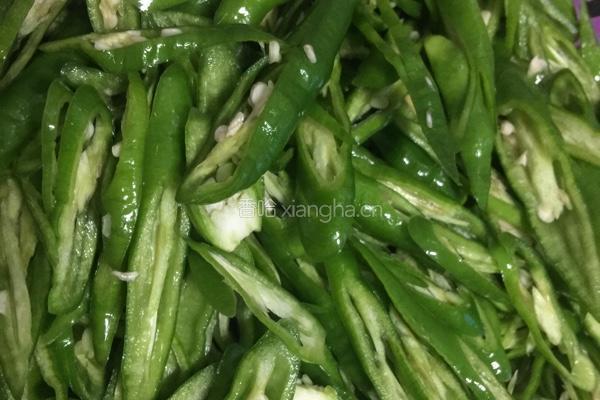 青椒炒肉的做法图解3