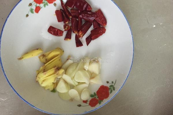 春笋炒腊肉的做法图解4