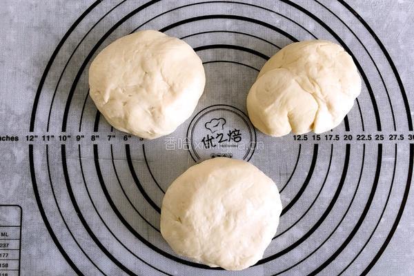 橄榄油坚果咸面包的做法图解4