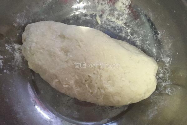 土豆韭菜馅包子的做法图解1