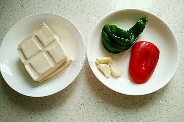 回锅豆腐的做法图解1