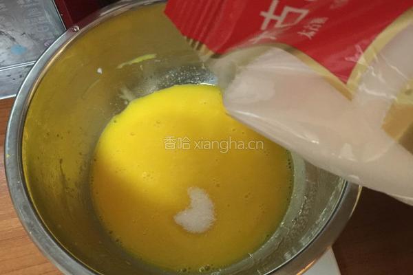 奶油抹茶瑞士卷的做法图解4