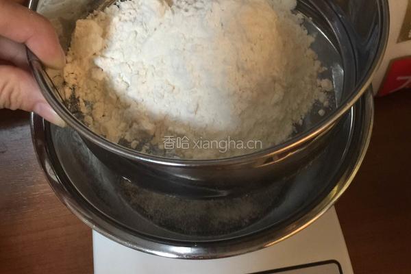 奶油抹茶瑞士卷的做法图解5