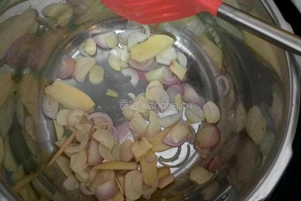 牛脊骨高汤的做法图解2