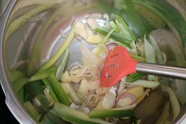 牛脊骨高汤的做法图解3