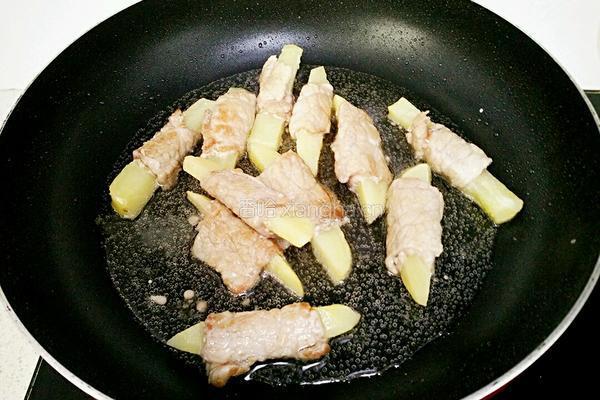 冒牌糖醋排骨(土豆版)的做法图解7