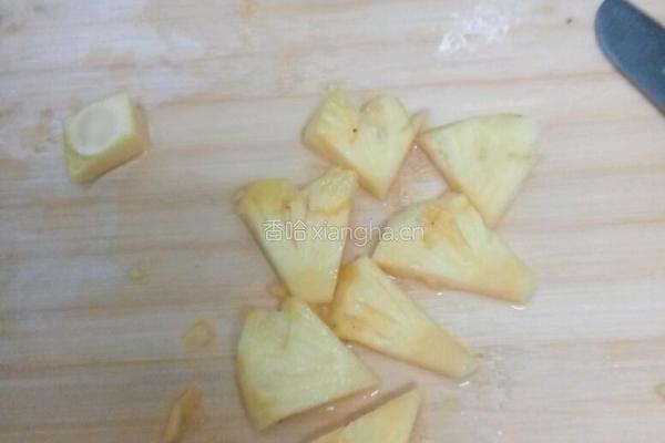 烤箱版菠萝的做法图解1