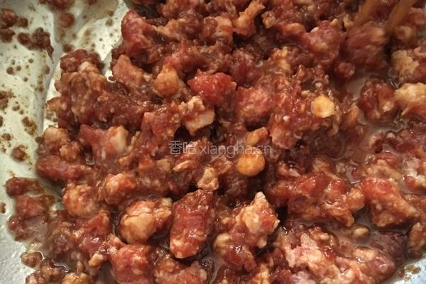 韭菜瘦肉水饺的做法图解3