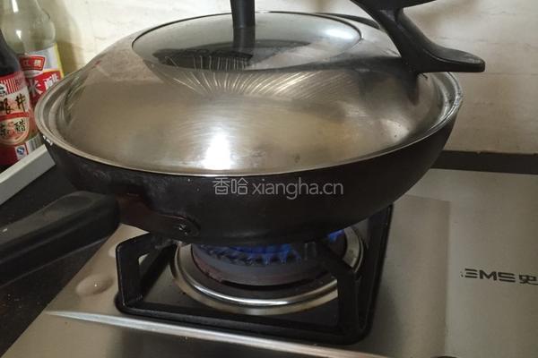 客家盐焗鸡的做法图解4