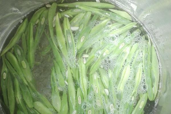 凉拌豆角丝～家常菜的做法图解2