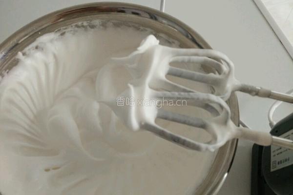 奶油戚风蛋糕的做法图解3