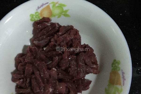 青菜炒牛肉的做法图解2