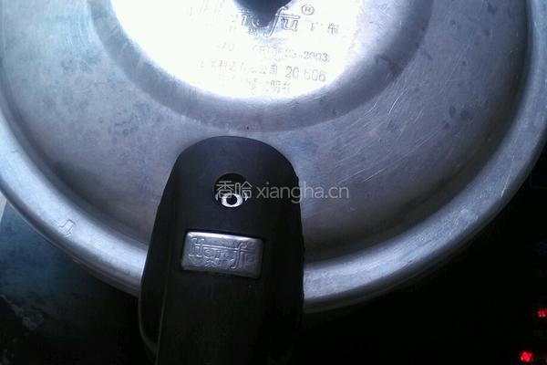 冬瓜鸡翅汤的做法图解3