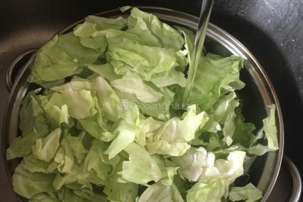 手撕茴子白（清炒）的做法图解1