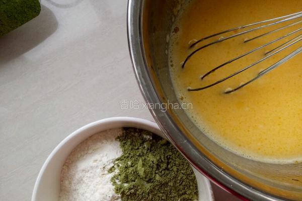 黑加仑抹茶戚风蛋糕的做法图解6