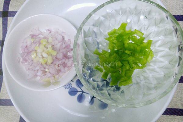 虾酱炒鸡蛋的做法图解2