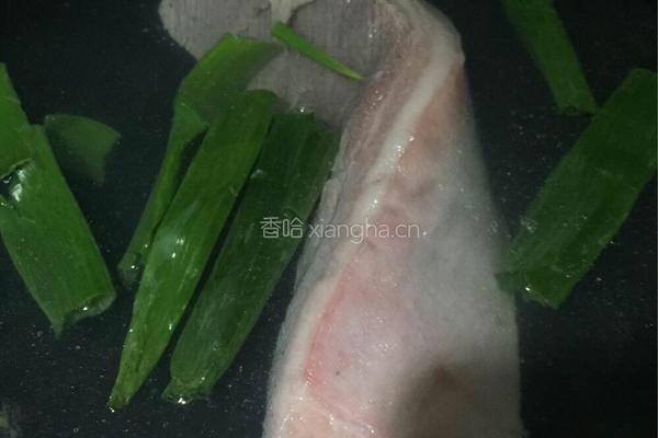 毛家红烧肉的做法图解1