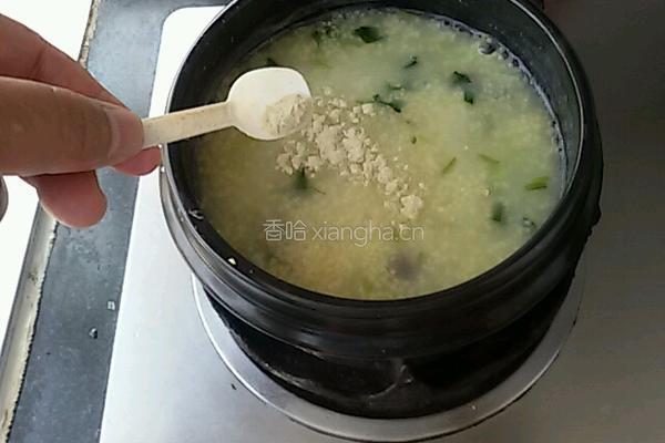 海参小米粥的做法图解11