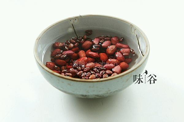 红枣补血养颜粥的做法图解2