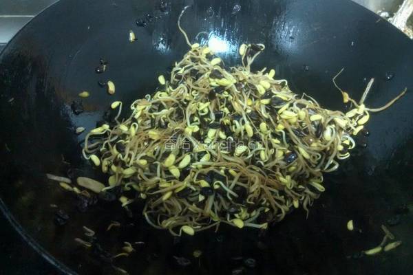 醋溜豆芽的做法图解6
