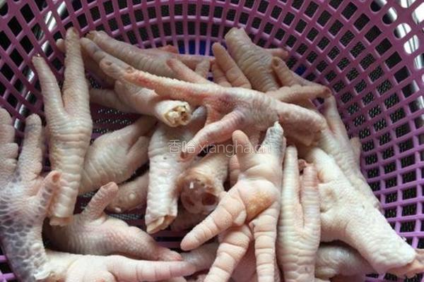 泡椒鳳爪的做法图解1