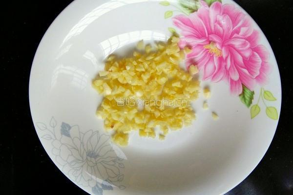 蒜蓉耗油生菜的做法图解1
