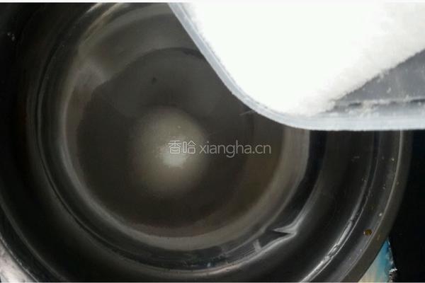 抹茶慕斯的做法图解1