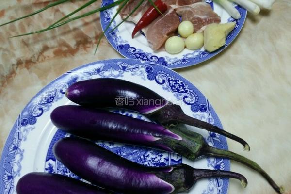 茄子炒肉的做法图解1
