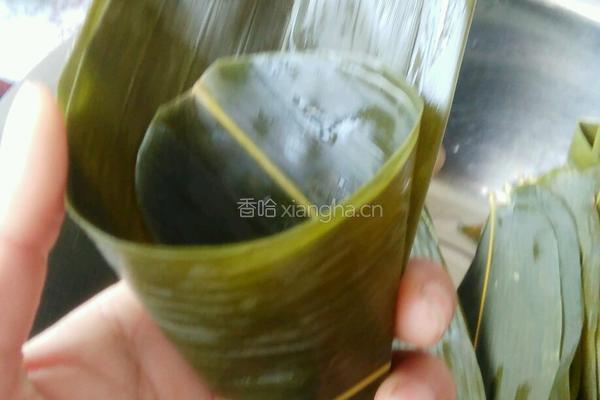 蜜枣三角粽的做法图解6