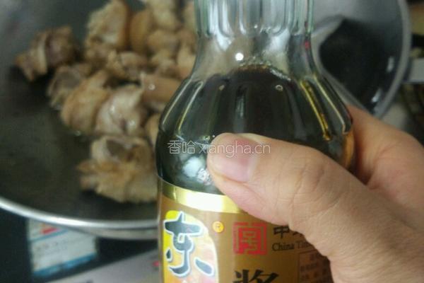 花生炖猪蹄的做法图解9