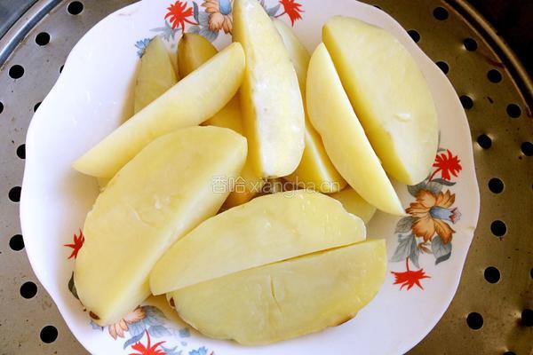 土豆炖肉的做法图解2