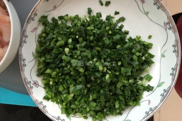 虾仁猪肉大馅馄饨的做法图解2