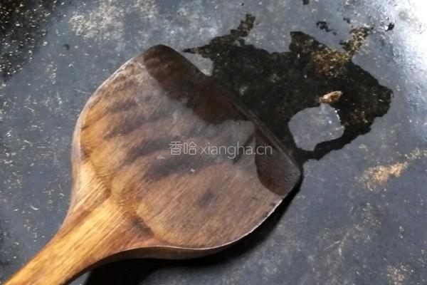 鲶鱼炖豆腐的做法图解2