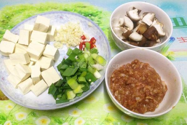 肉末香菇豆腐的做法图解3