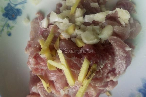 茶树菇炒肉片的做法图解1