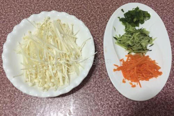 清炒金针菇的做法图解2