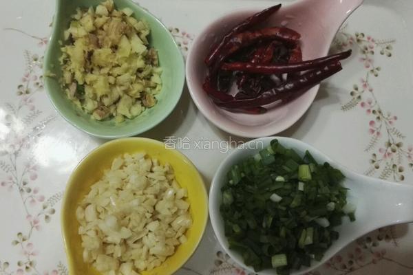 香辣花甲的做法图解1