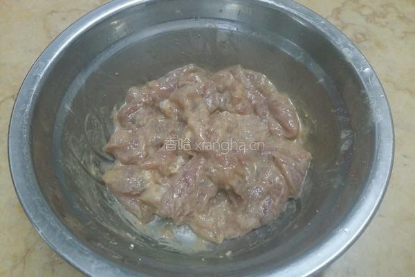 家常木耳肉片的做法图解3
