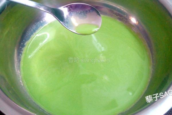 斑兰草莓千层蛋糕的做法图解5