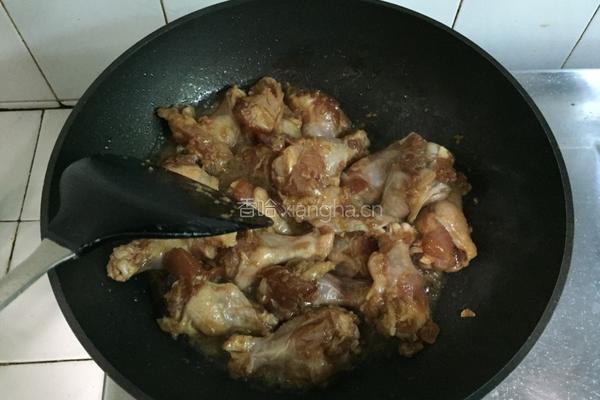 红烧鸡翅根的做法图解7