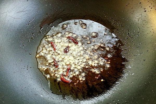 炝炒圆白菜的做法图解6
