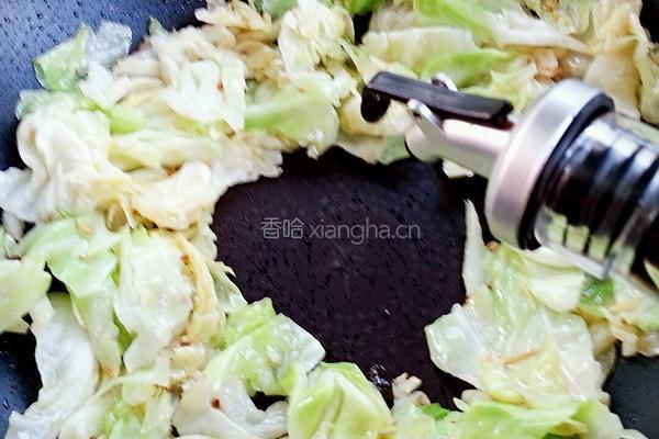 炝炒圆白菜的做法图解10